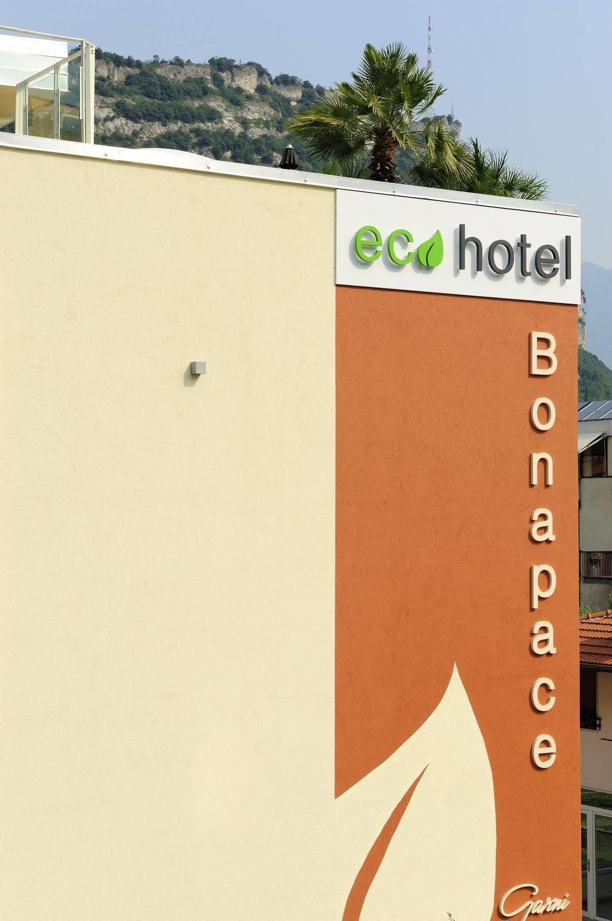 Eco Hotel Bonapace Торболе Экстерьер фото